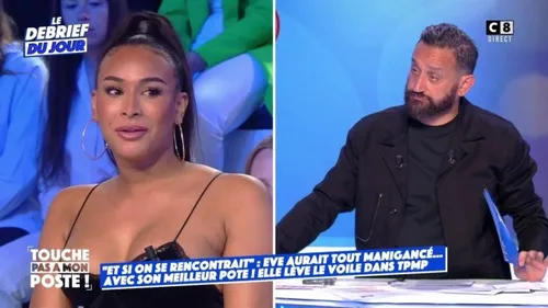 TPMP : « Tu n’as pas vu ce que j’ai sous ma robe », Ève choque la...