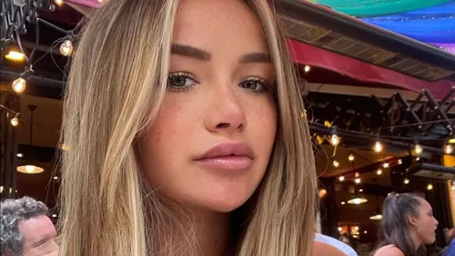 Victoria Mehault répond à ses haters après qu'une photo de ses...