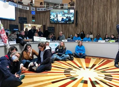 La réunion du Département du Calvados fortement perturbée