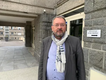 Marc Andreu-Sabater démissionne de ses mandats de maire de Vire...