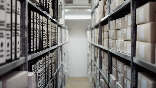 Guerre d’Algérie : la France assouplit l’accès aux archives !