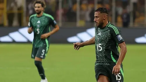 La FIFA suspend Youcef Belaïli pour un an après un litige avec l’AC...