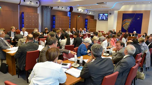 Réforme des retraites : 7 000 amendements examinés avant le débat...