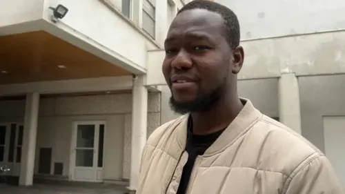 Suspendu dans le vide, Fousseynou Cissé sauve six personnes piégées...
