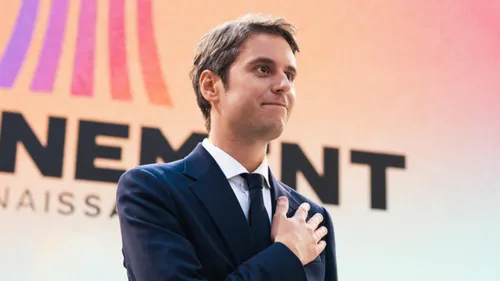 Le parti Renaissance souhaite interdire le voile pour les filles de...