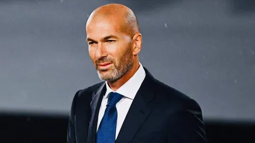 De La Castellane au banc des Bleus : Zinédine Zidane prêt à ouvrir...