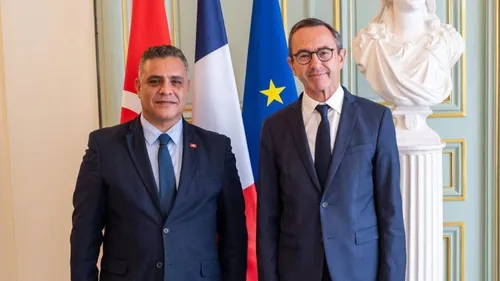 La Tunisie et la France renforcent leur coopération sécuritaire...