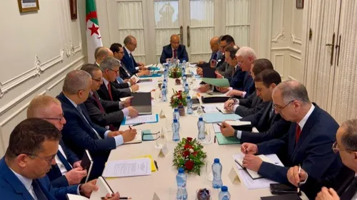 Algérie : depuis  Bruxelles, Sofiane Chaïb appelle à une...