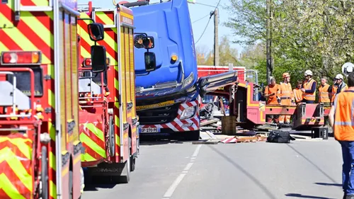 Accident à un passage à niveau dans le Pas de Calais : le chauffeur...