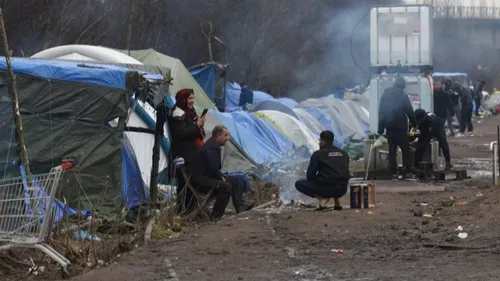 2 fusillades mortelles ce week end, dans le camp de migrants de...