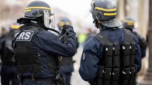 Les policiers de la CRS 8 déployés à Tourcoing depuis hier soir