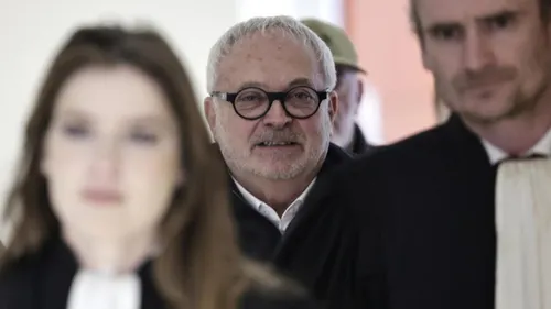 Un ex-sénateur condamné, pour avoir drogué une collègue afin...