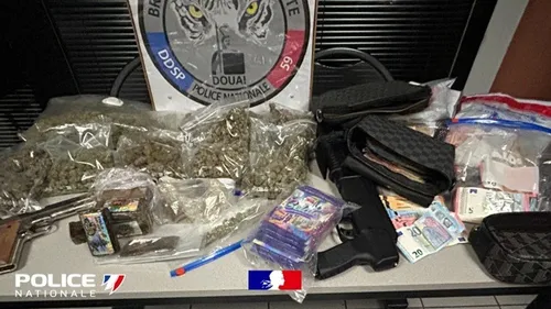 Nord : Des armes air-soft, des moto-cross, des maillots de foot et...