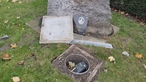 Nord : Une plaque commémorative en hommage au Général De Gaulle...