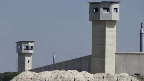Un détenu de la prison haute sécurité de Vendin le Vieil obtient...