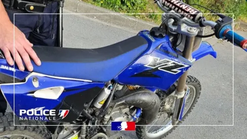 Il faisait de la moto sans casque, avec un enfant de 3 ans.... 