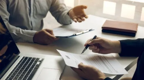 Les conditions de la rupture conventionnelle pourraient être...