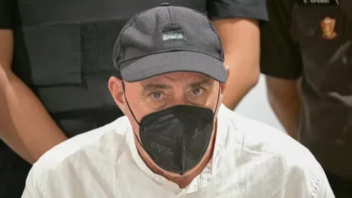 Le français, Serge Atlaoui, dans l'avion... Il atterrira en France...