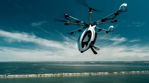 Franky Zapata va traverser la Manche en AirScooter, tout à l'heure ! 