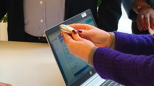 Metz : la ville commence la distribution de porte-clés d'alerte 