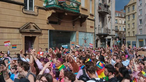 Metz aux couleurs des fiertés !