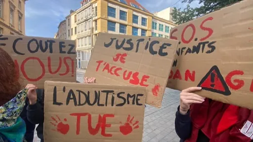 Lorraine : des centaines de manifestants pour rendre hommage à...