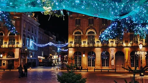 Saint-Nicolas à Nancy : 130 000 visiteurs présents pour le défilé 