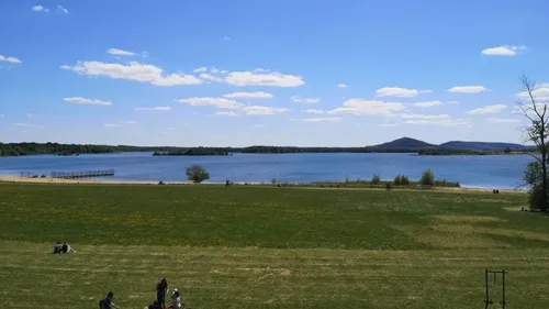 Bon plan : Le lac de Madine recrute pour son été 2026