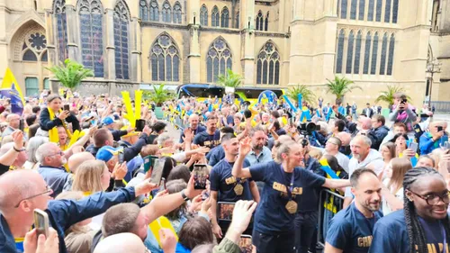 (Photos) : les championnes d'Europe sont de retour à Metz