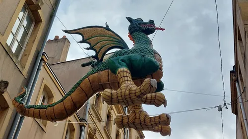 Metz : le Graoully s'envole de nouveau rue Taison