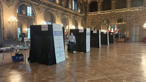 COVID-19 : Un centre de vaccination ouvre ce lundi à l’Hôtel de...