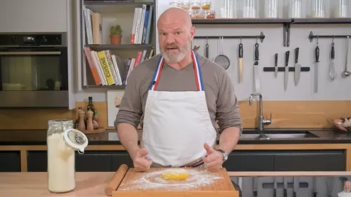 Quiche Lorraine : La recette (avec fromage) de Philippe Etchebest