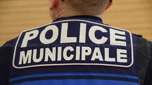 Agression de policiers municipaux : la réaction de François...