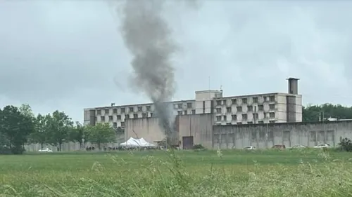 Manifestations, minute de silence : un mercredi pas comme les...