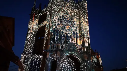 Constellations : le mapping de la Cathédrale change d’horaire 