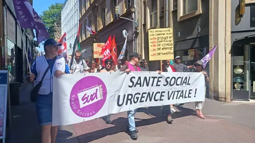 Manifestation du médico-social à Metz: "On pose des questions et on...