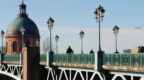 La circulation routière à double sens reprend sur le Pont St-Pierre 