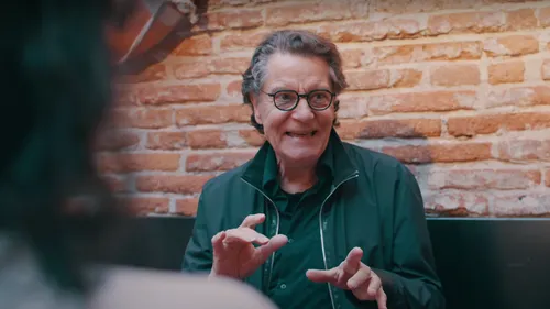 Découvrez le dernier clip de Francis Cabrel tourné à Toulouse « Un...