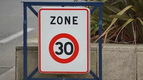 Où est-ce que les rues de Toulouse passent à 30 km/heure ?