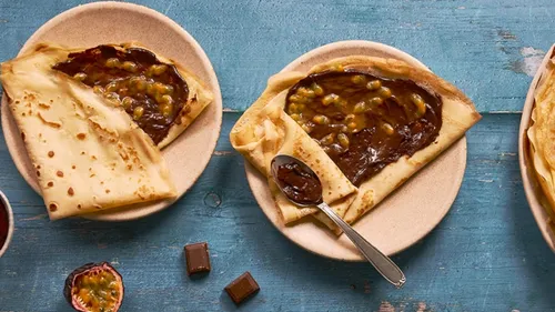 Crêpes chocolat au lait et fruit de la passion