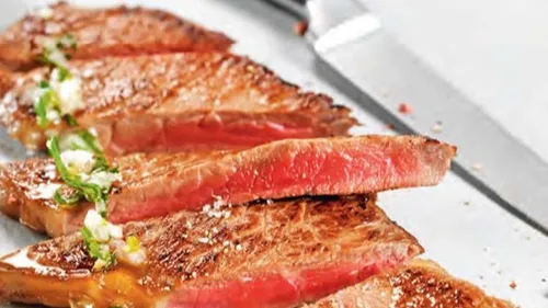 Faux-filet aux herbes et échalotes