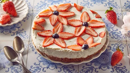 Cheesecake et fruits frais