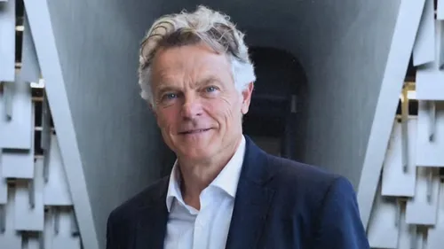 PRÉSIDENTIELLE 2027 : FABIEN ROUSSEL OFFICIALISE SA CANDIDATURE