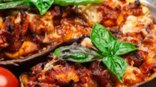 Aubergines farcies au poulet