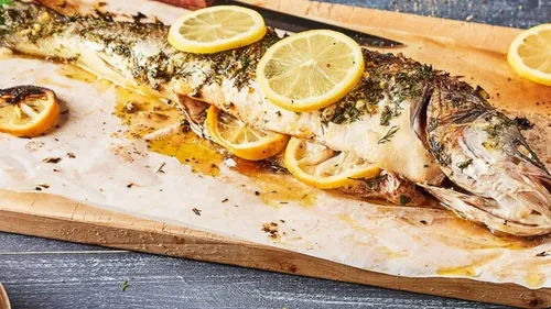 Bar entier rôti au four