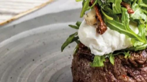 Pavé de bœuf et sa sauce au fromage de chèvre