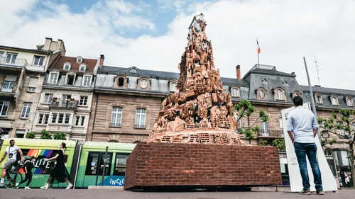 [DIAPORAMA] Les œuvres spectaculaires et intrigantes de l'Industrie...