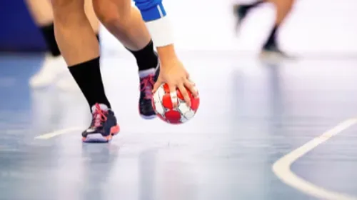 Euro de handball : les Bleues accèdent aux demi-finales grâce à une...