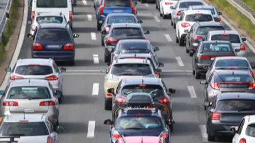 A35 : un accident entre une voiture et un poids lourd provoque plus...