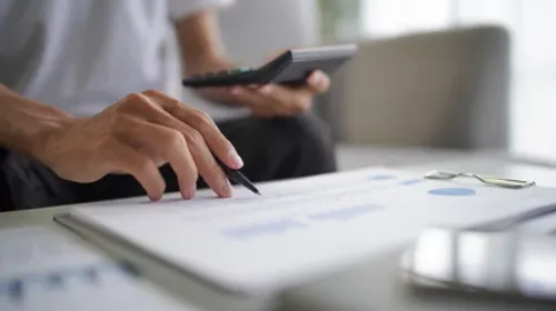 Rappels de charges : des locataires de logements sociaux contraints...